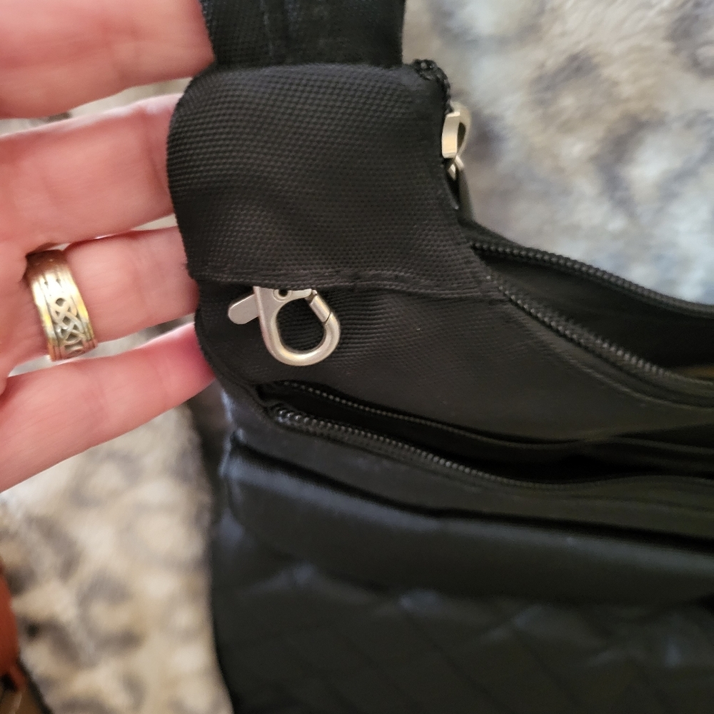 Travelon bag and wallet set - Picture 12 of 16